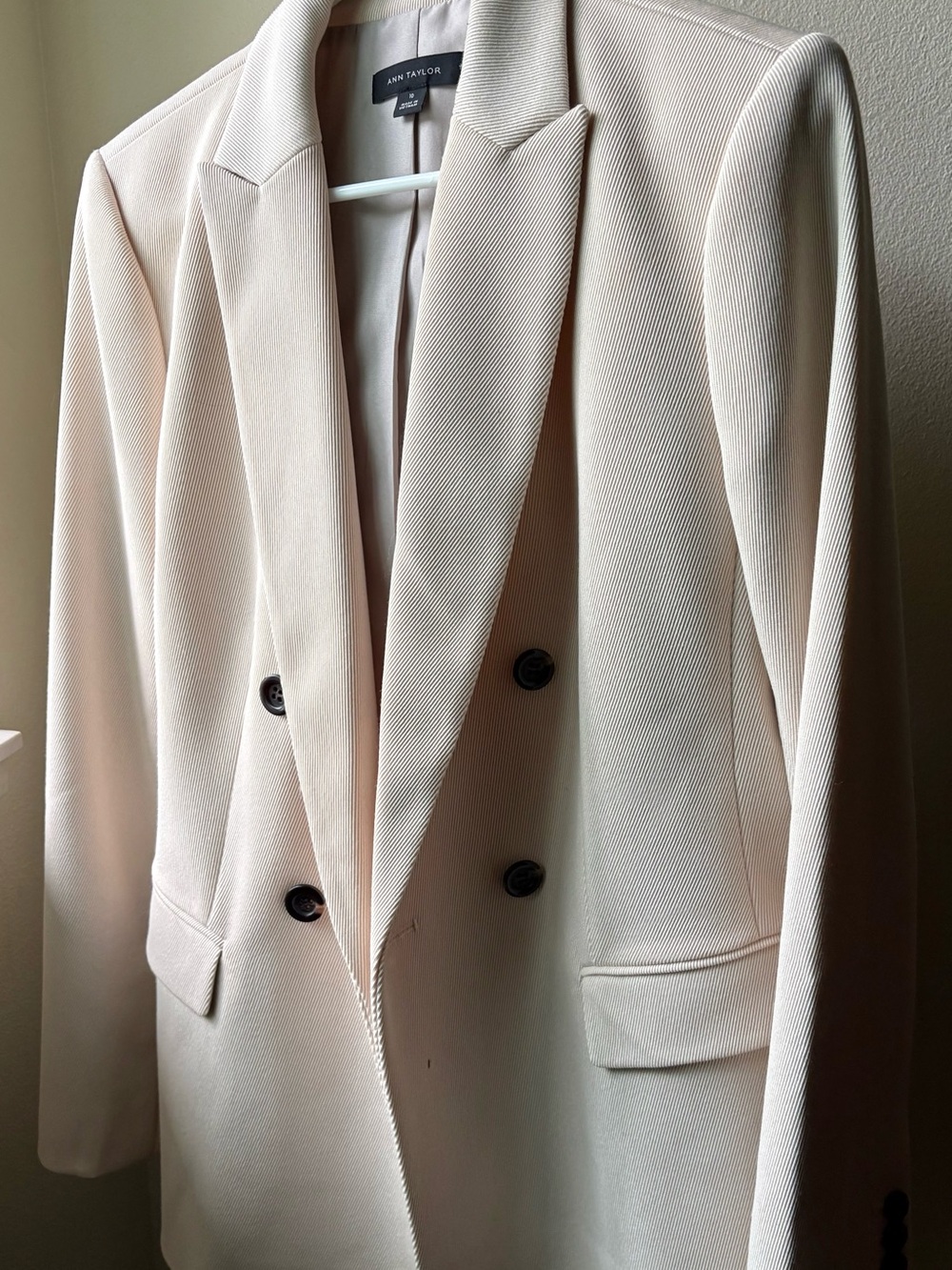 Ann Taylor Cream Double-Breasted Suit Jacket - Picture 1 of 7